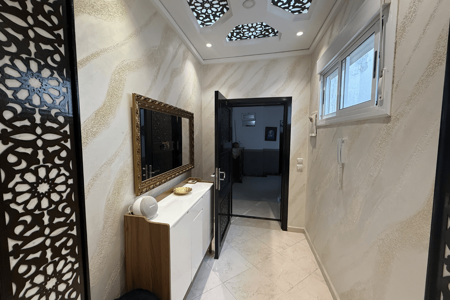 شقة مفروشة للبيع مرتيل 75 متر تتوفر على مصعد – البيت العتيق 2