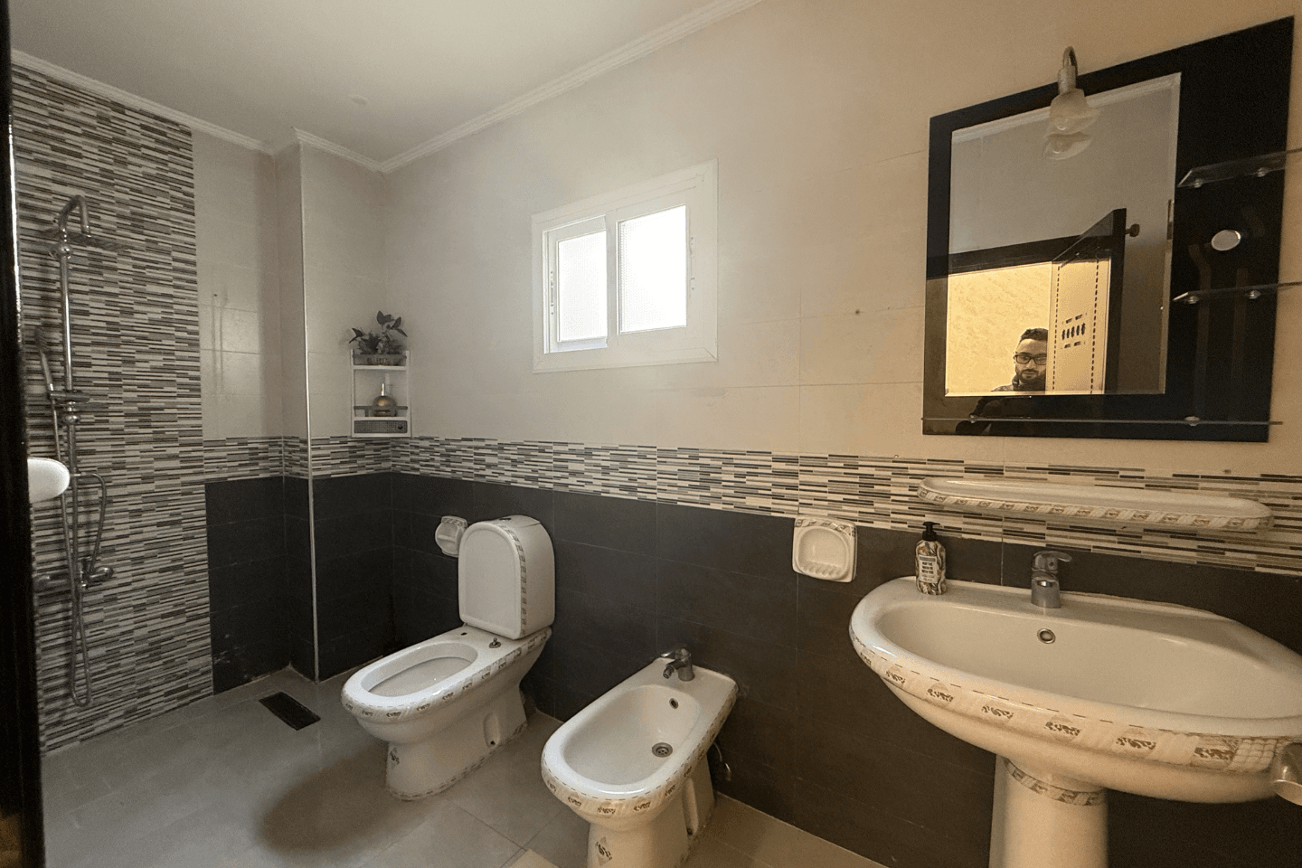 شقة مفروشة للبيع مرتيل 75 متر تتوفر على مصعد – البيت العتيق 10